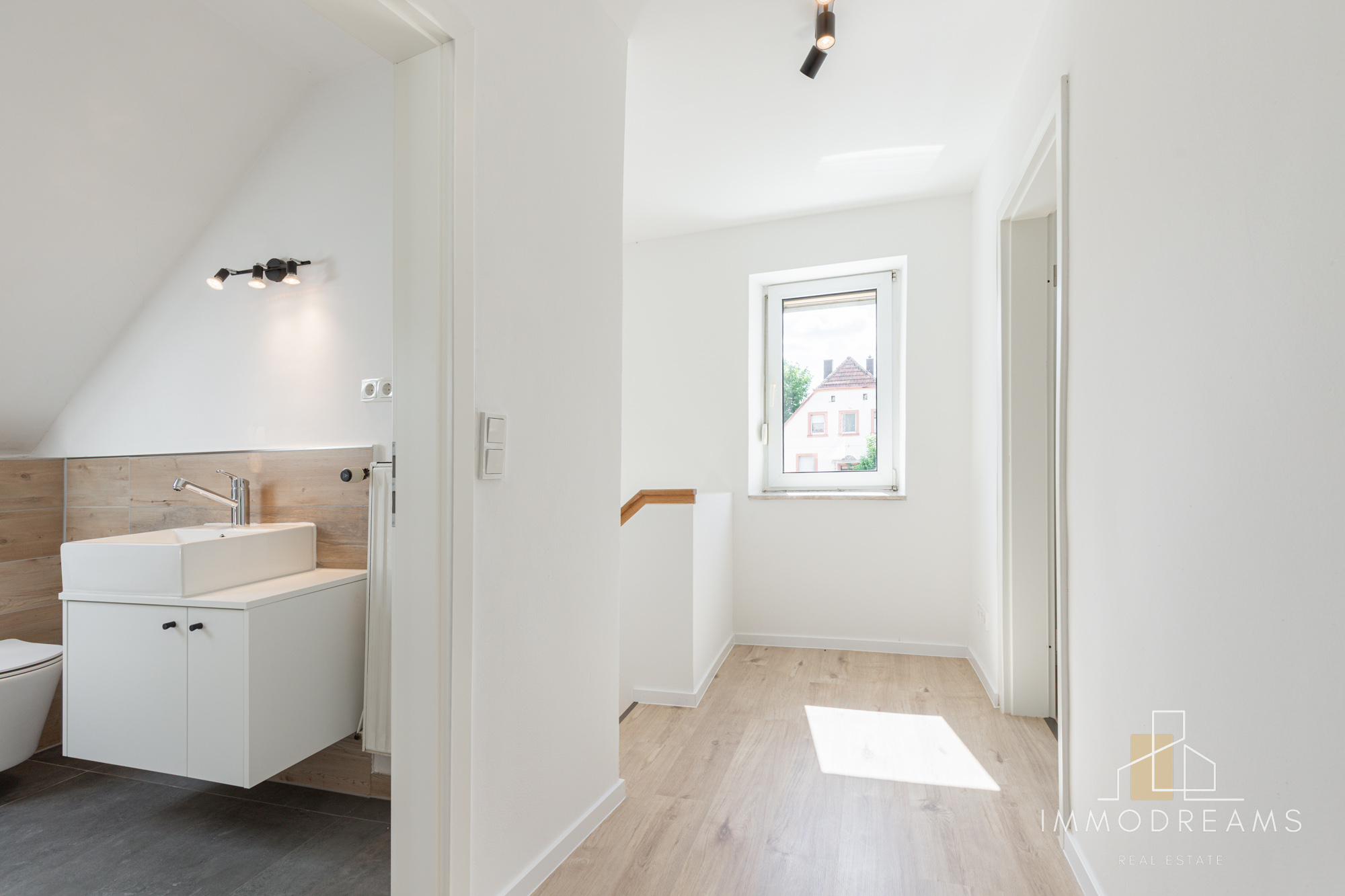 3 Bed Freestanding House in 66901 Schönenberg-Kübelberg 21