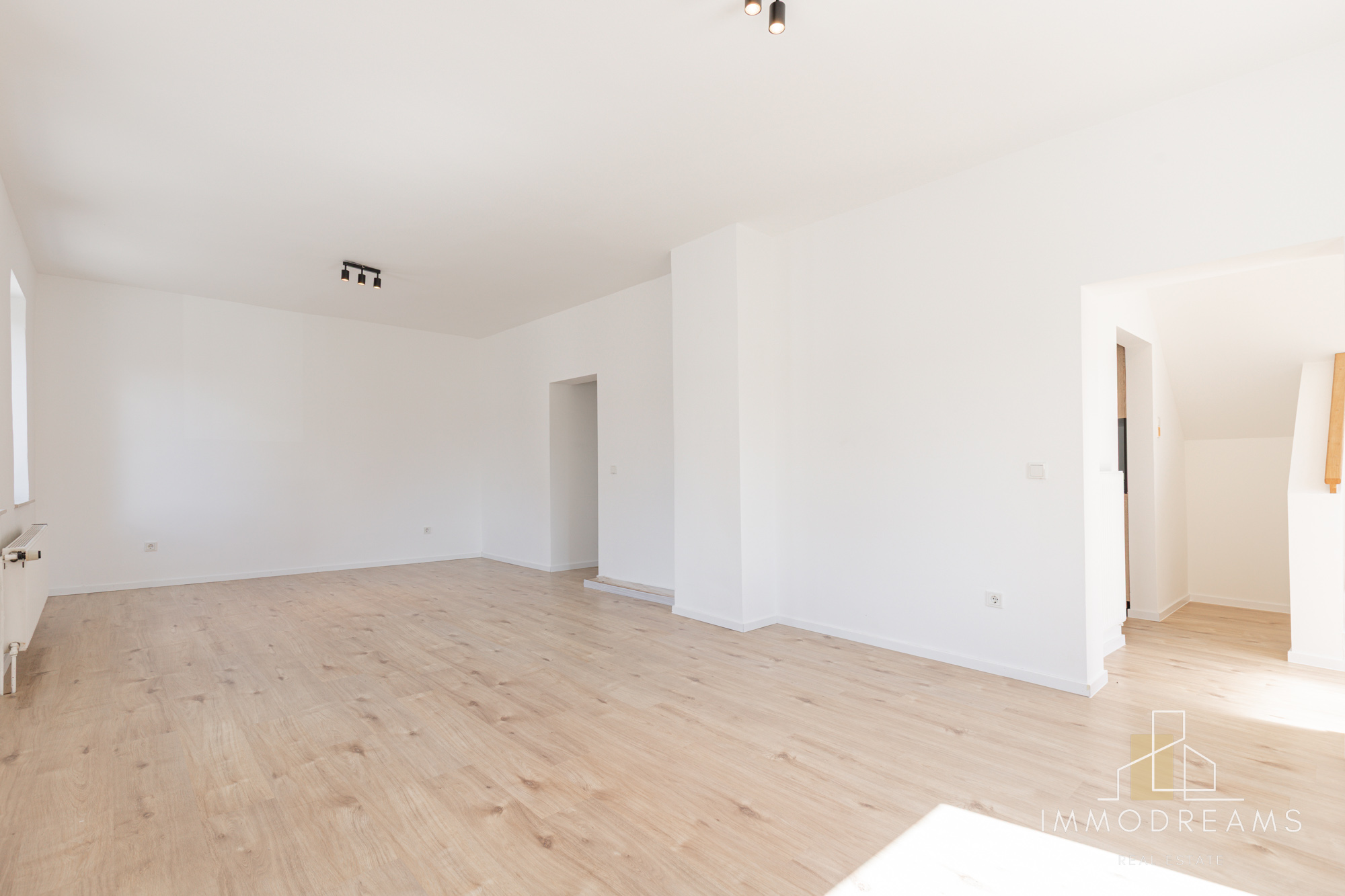 3 Bed Freestanding House in 66901 Schönenberg-Kübelberg 8