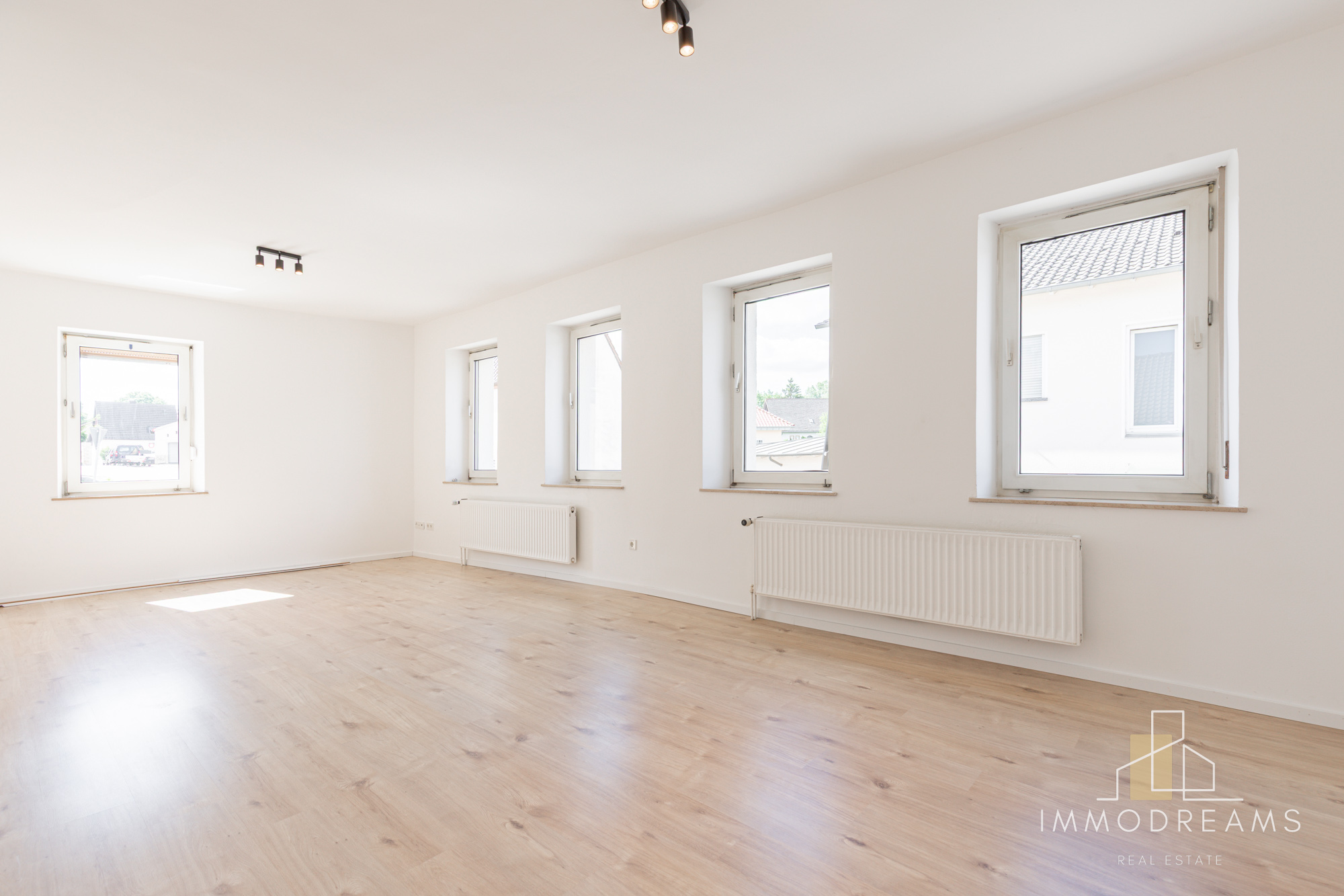 3 Bed Freestanding House in 66901 Schönenberg-Kübelberg 9