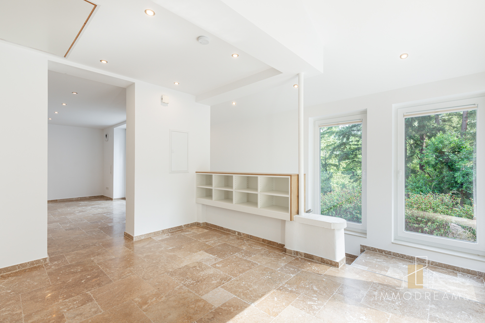 Unique Freestanding 2 Bed 2 Bath House in 67661 KL-Mölschbach 23