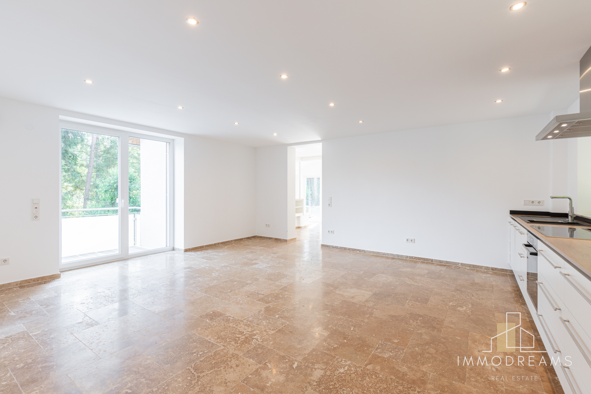 Unique Freestanding 2 Bed 2 Bath House in 67661 KL-Mölschbach 8