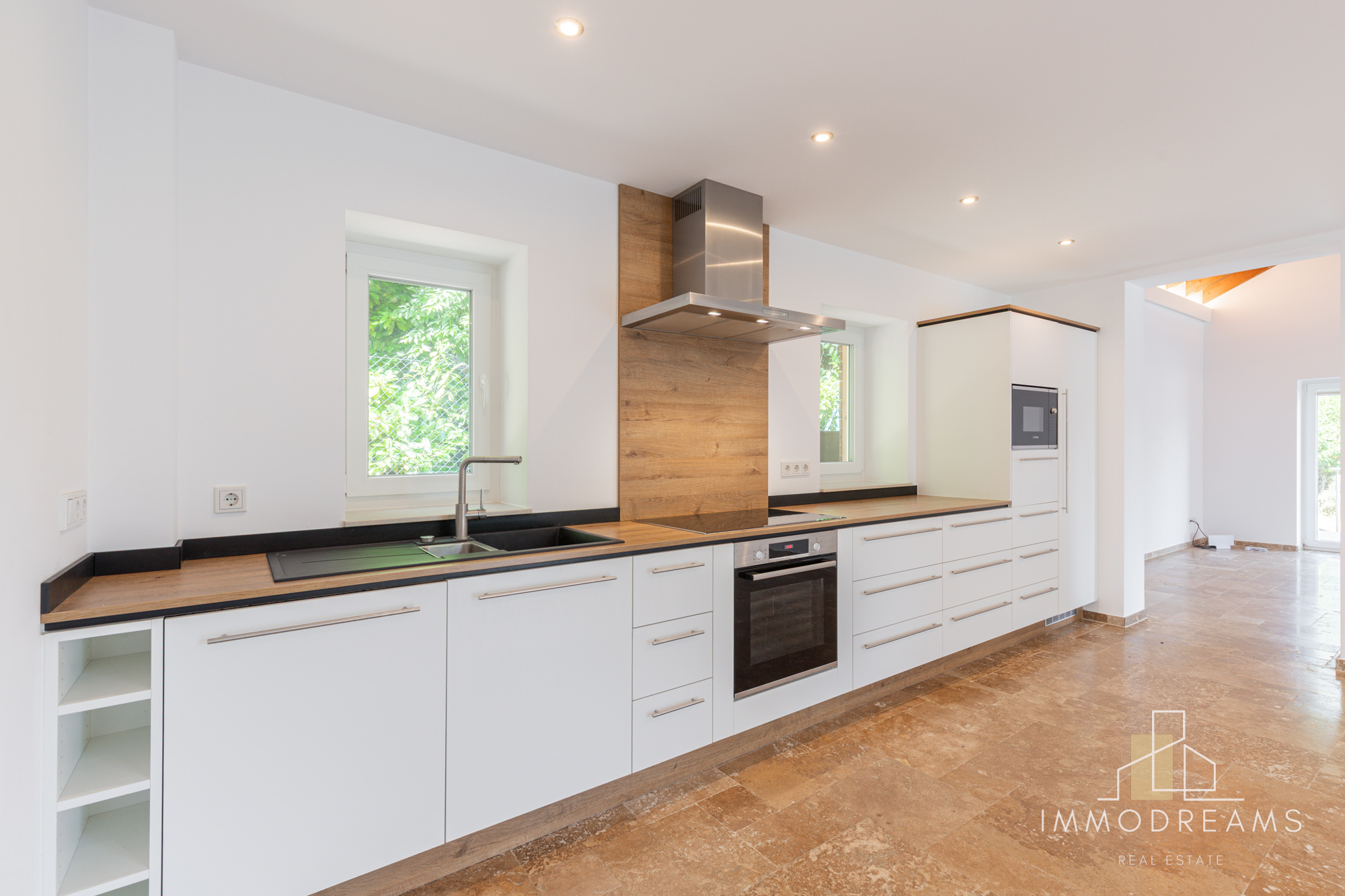 Unique Freestanding 2 Bed 2 Bath House in 67661 KL-Mölschbach 10