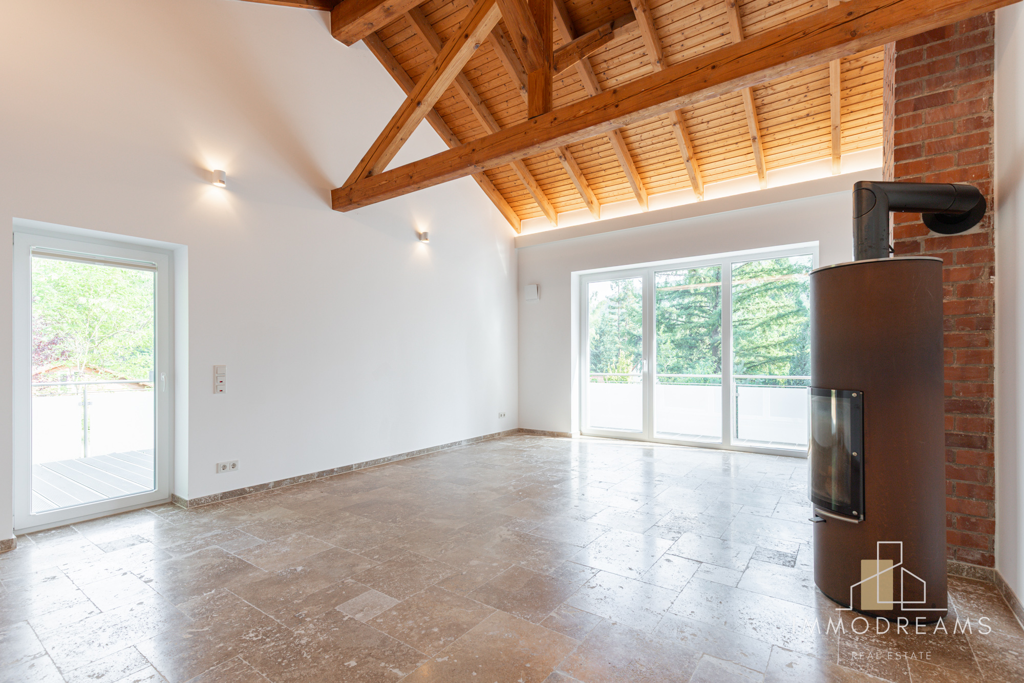 Unique Freestanding 2 Bed 2 Bath House in 67661 KL-Mölschbach 11