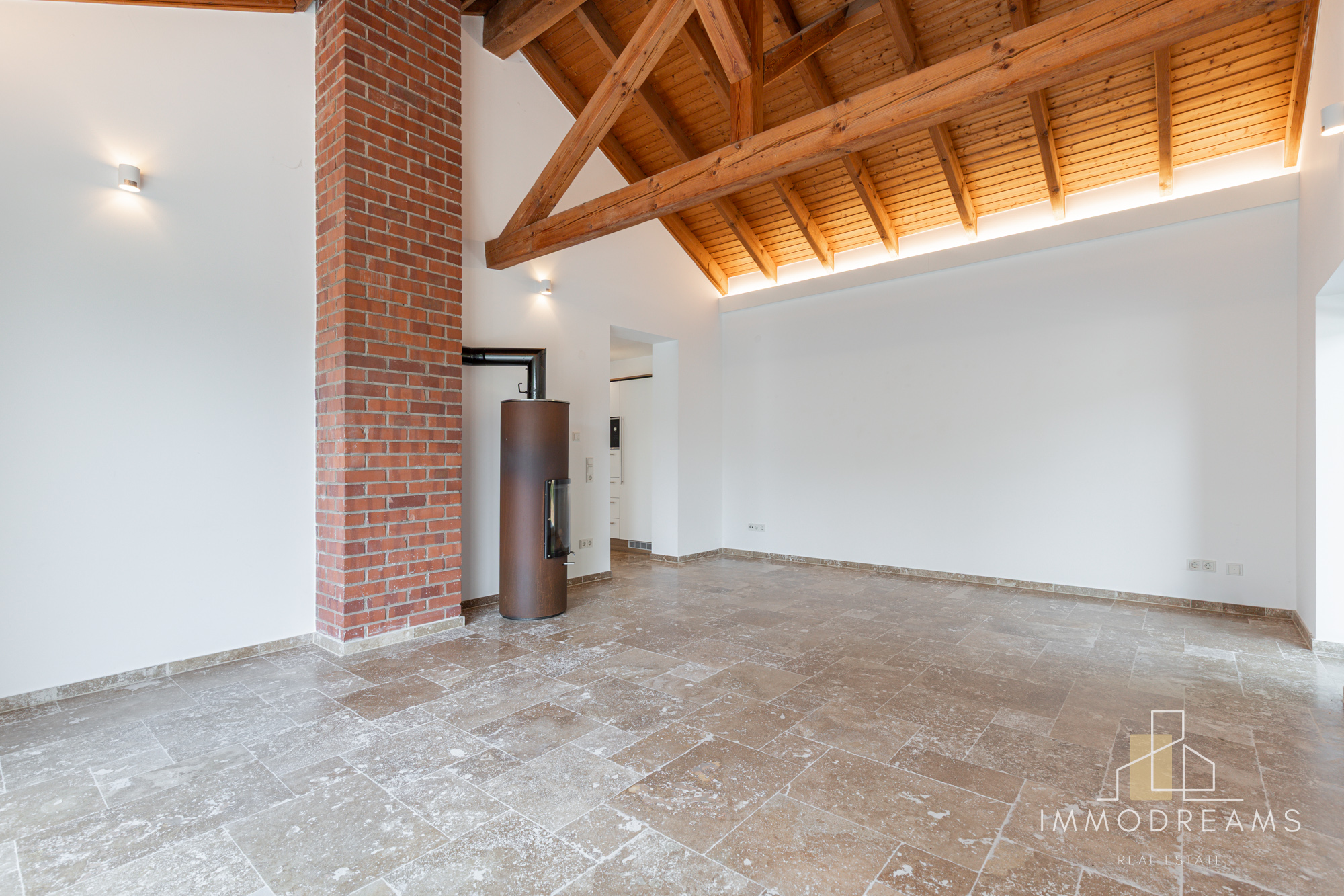 Unique Freestanding 2 Bed 2 Bath House in 67661 KL-Mölschbach 12