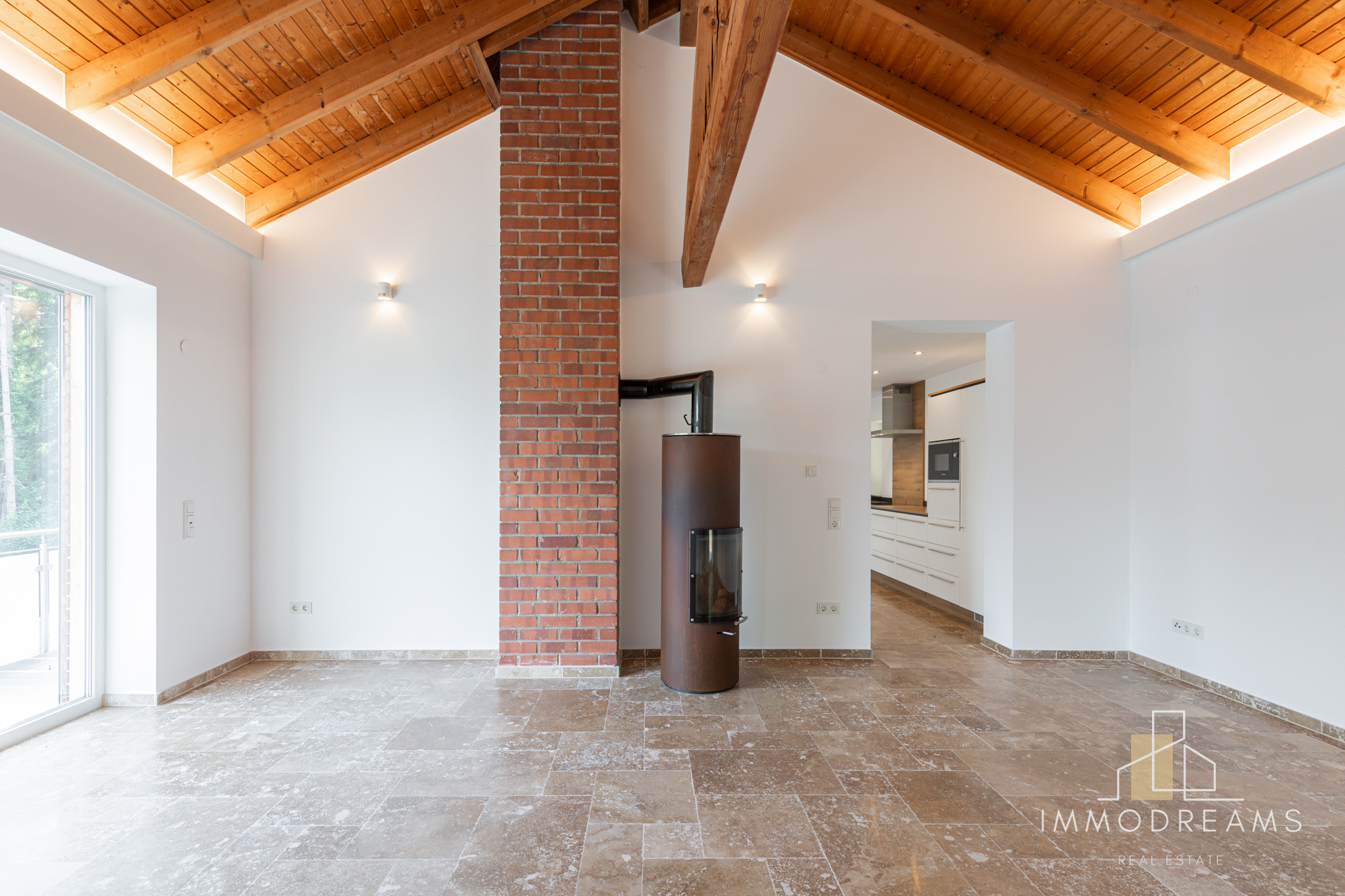 Unique Freestanding 2 Bed 2 Bath House in 67661 KL-Mölschbach 13