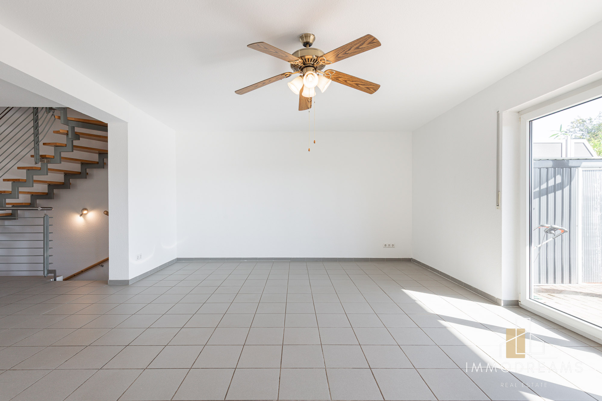 Cozy 5 Bed 3,5 Bath Duplex in Otterberg 10