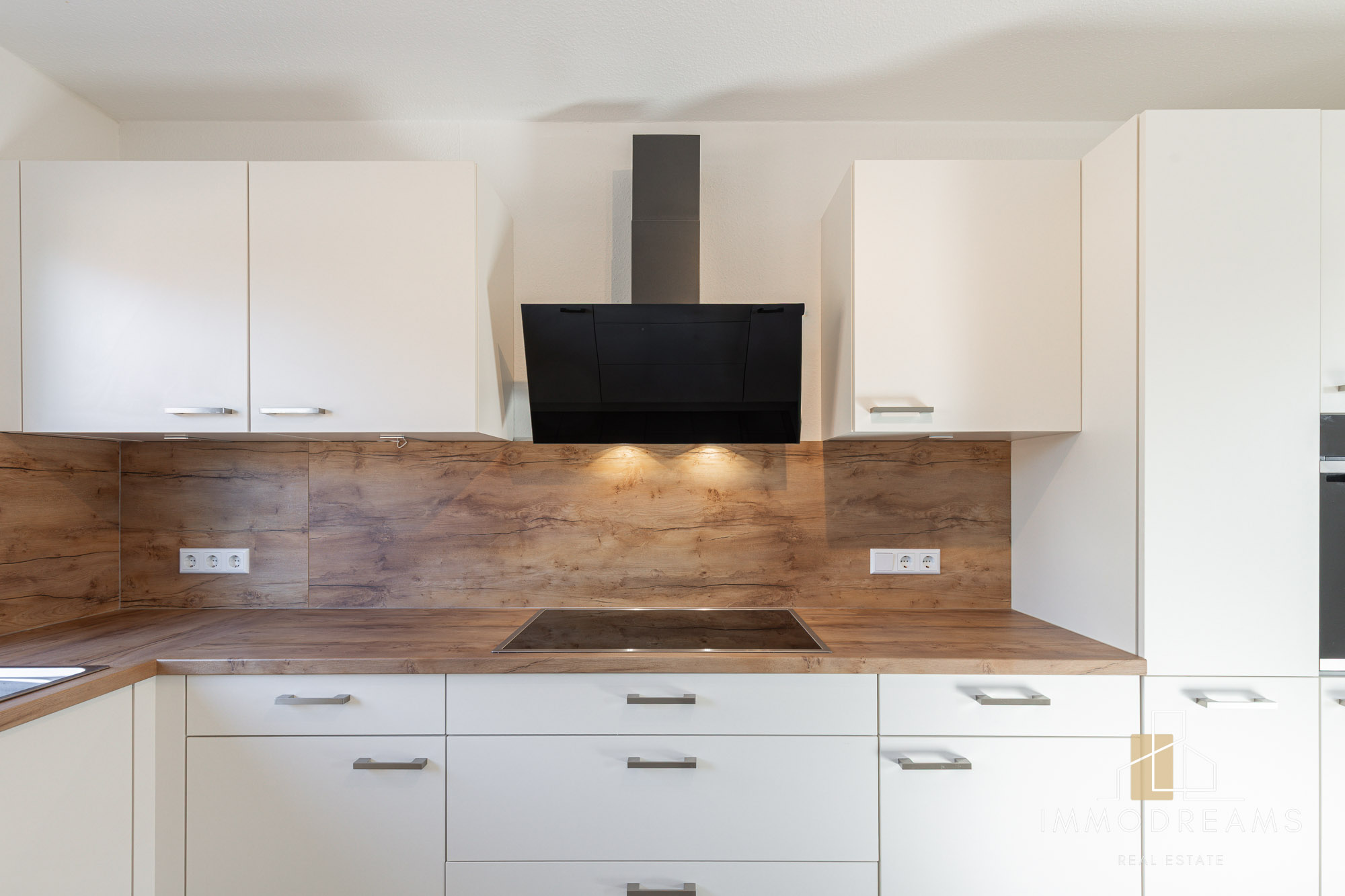 Cozy 5 Bed 3,5 Bath Duplex in Otterberg 2