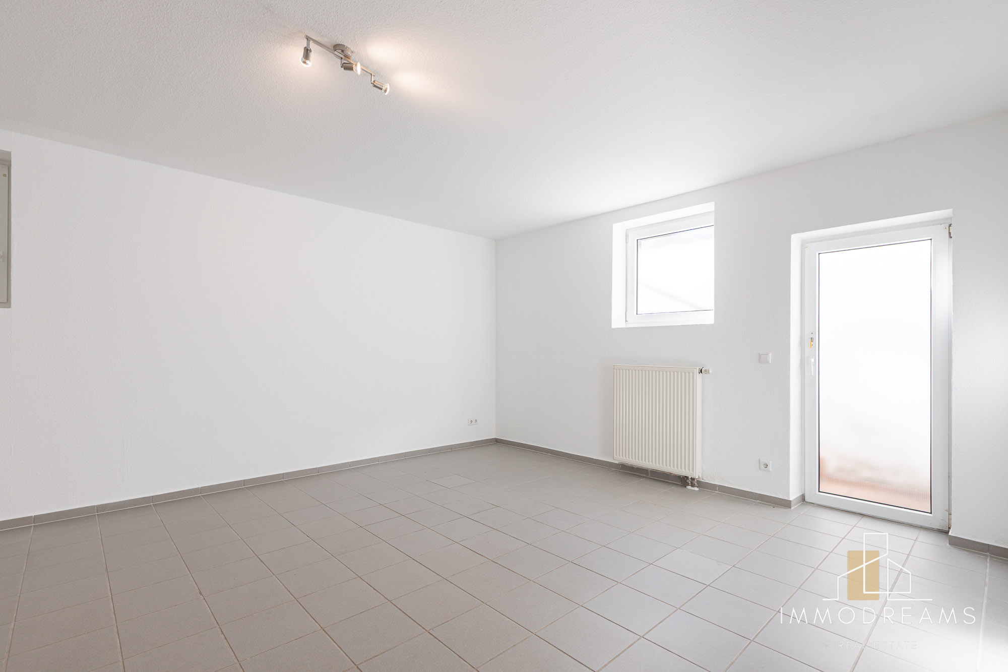 Cozy 5 Bed 3,5 Bath Duplex in Otterberg 26