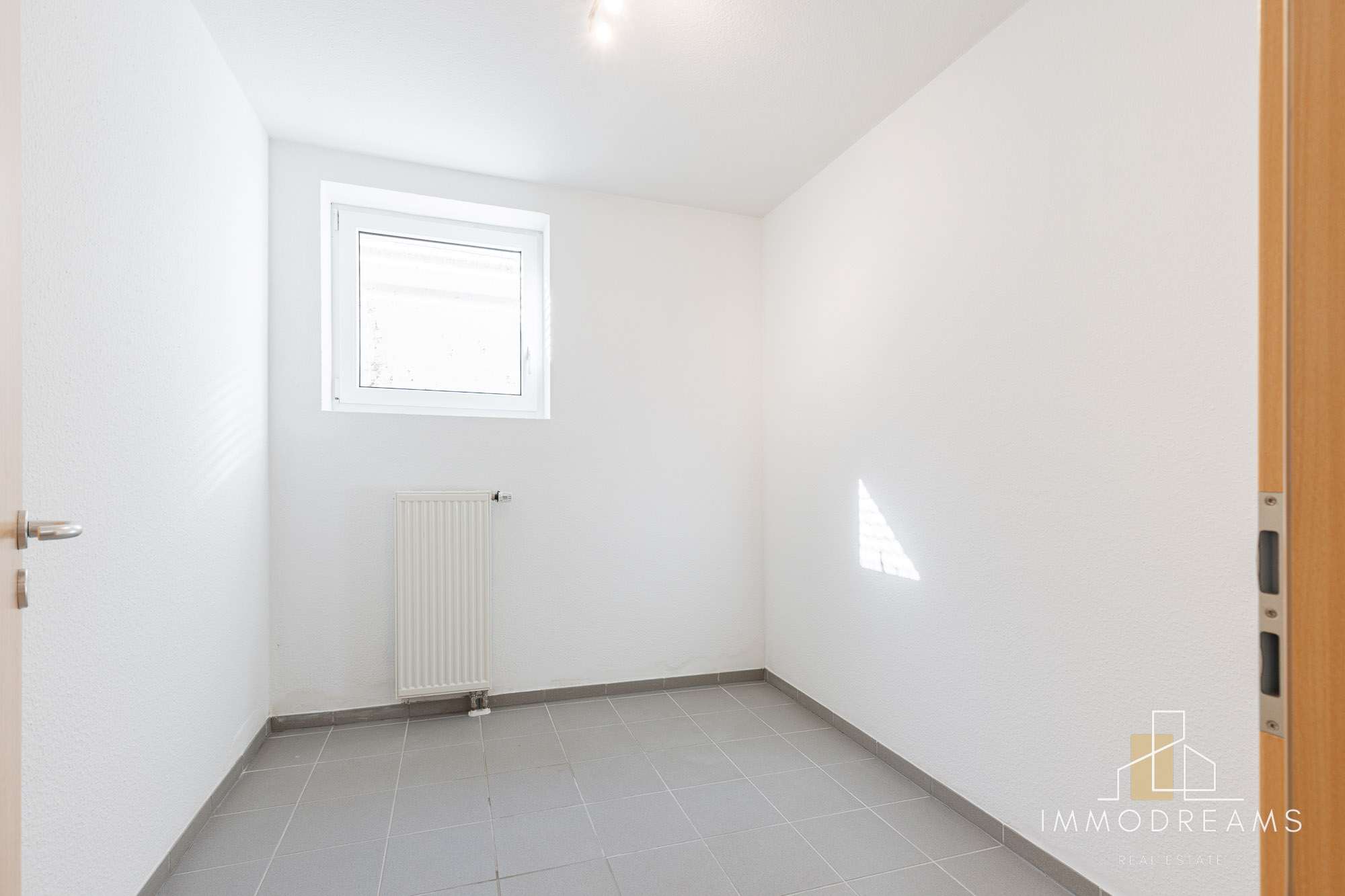 Cozy 5 Bed 3,5 Bath Duplex in Otterberg 27