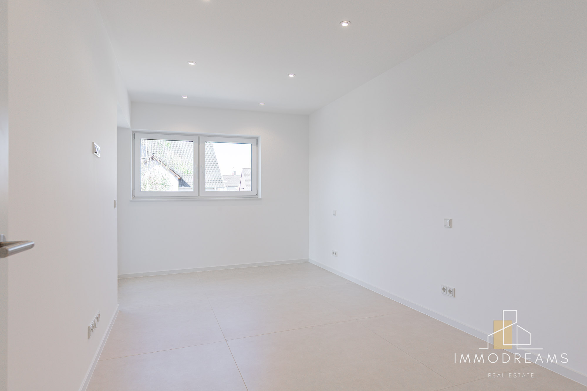 Brand New 1 Bedroom Apartment with A/C in Ramstein 5