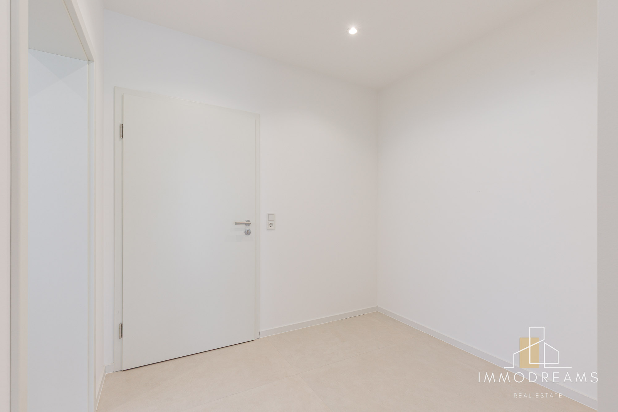 Brand New 1 Bedroom Apartment with A/C in Ramstein 15
