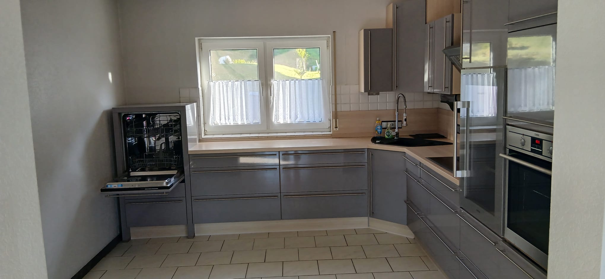 5 BR duplex house with Roman bathroom, terrace, yard 2