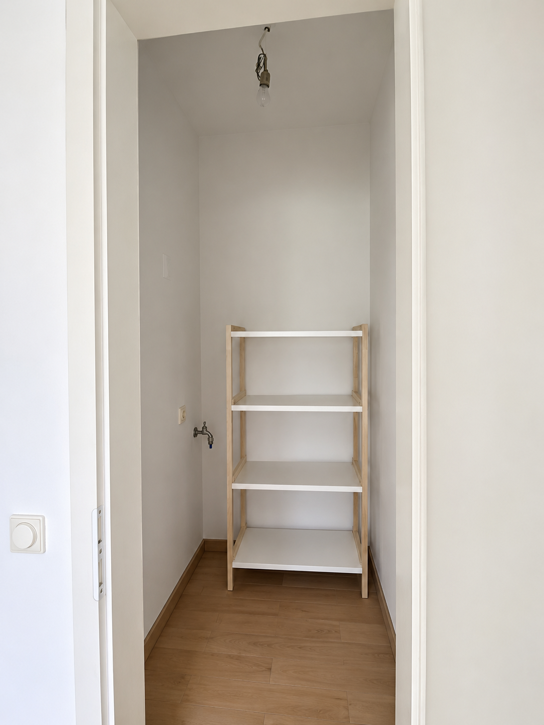spacious, quiet apartment on 2 floors - next to Kurpark in Wiesbaden 5