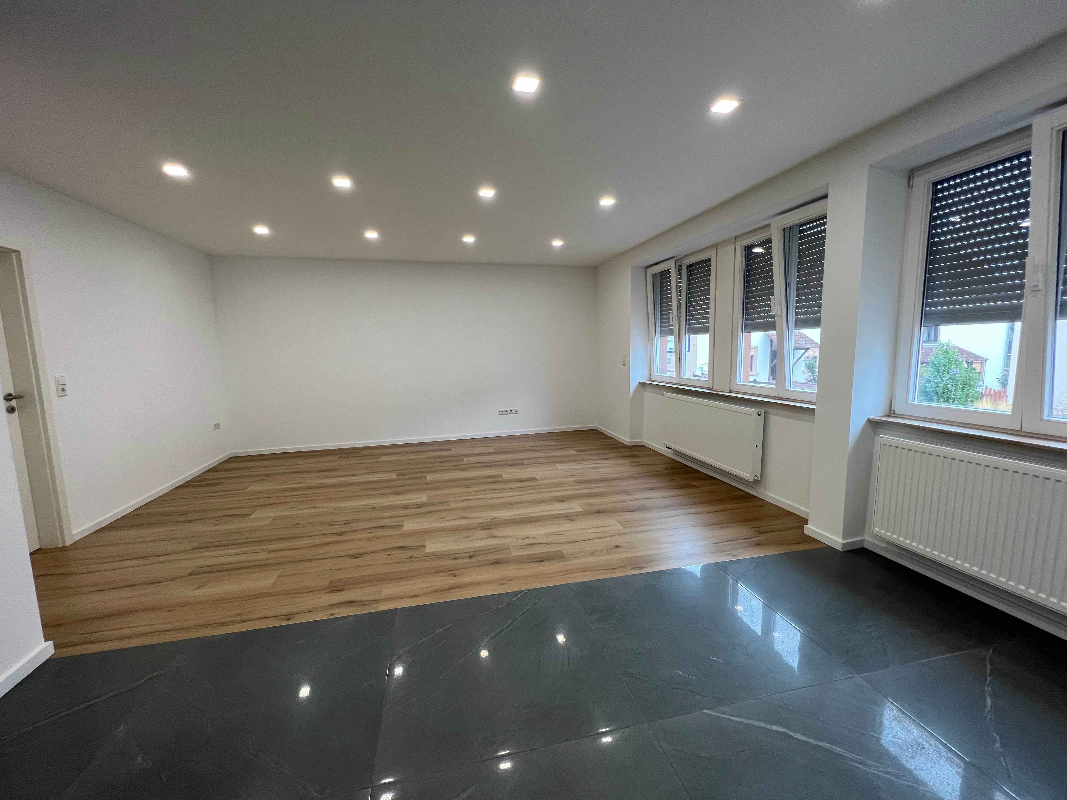 Modern 1 Bed 1,5 Bath Apartment in 66882 Hütschenhausen 3