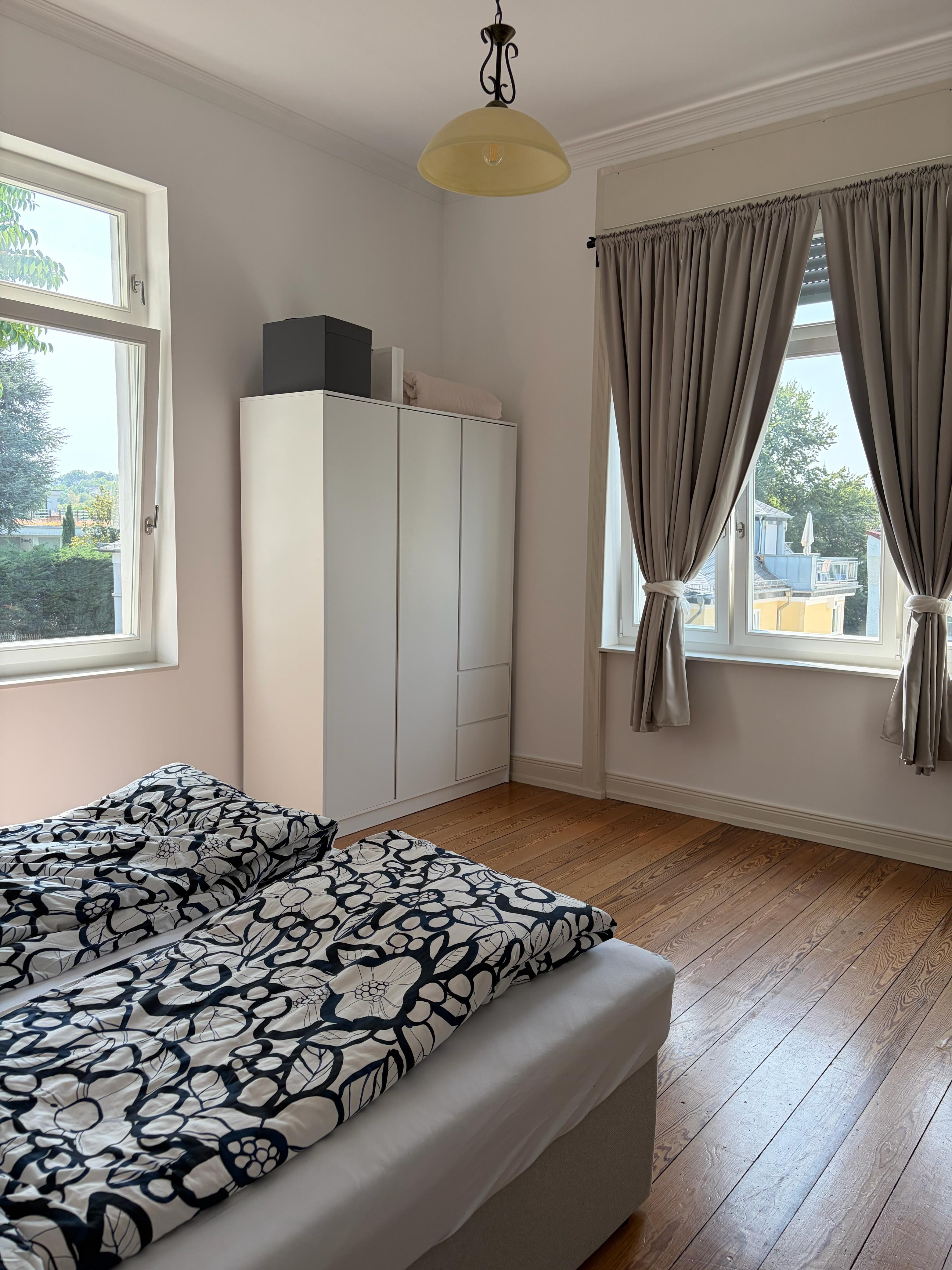 Wiesbaden-Sonnenberg (best part of town) 2-bedroom furnished or unfurnished available Sep|Oct 2