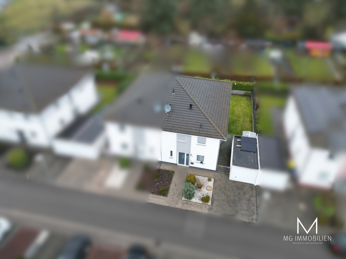 MG - Kaiserslautern: Großzügige Doppelhaushälfte mit Garten und Garage in Bestlage 13