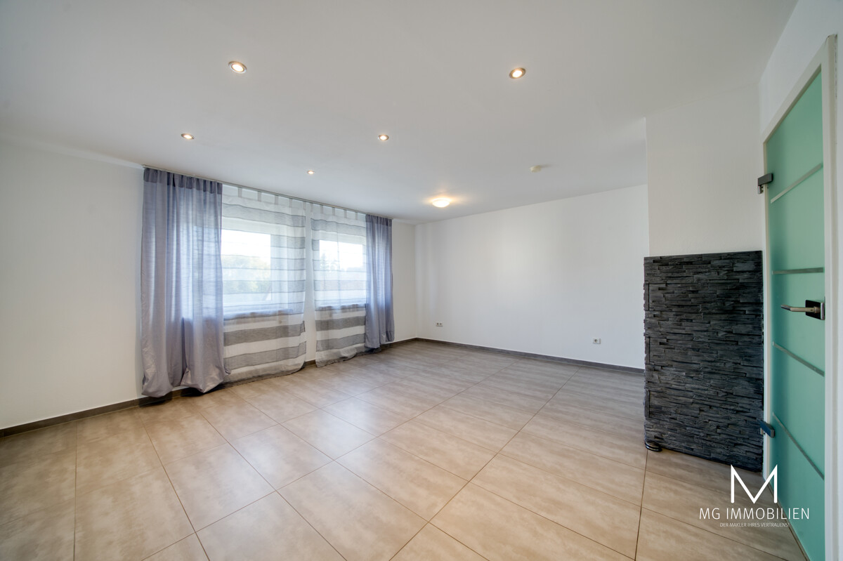 Renovated Duplex with garage close to RAB for rent 2