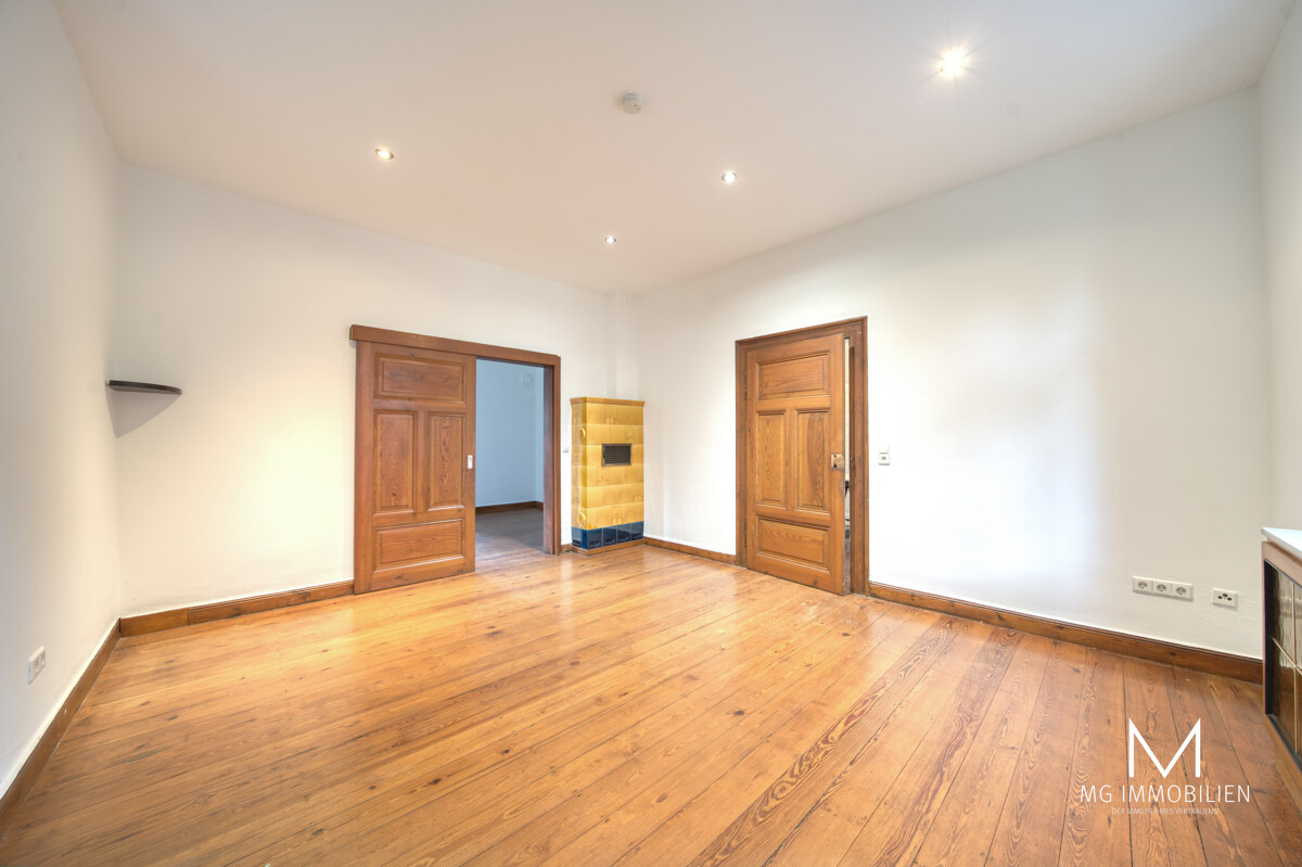 MG - Historic City Villa with Magnificent Grounds in Kusel for rent 7