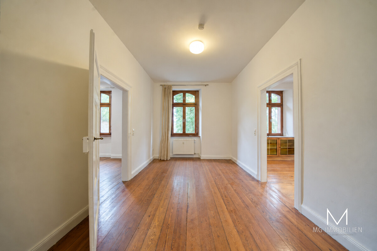 MG - Historic City Villa with Magnificent Grounds in Kusel for rent 15
